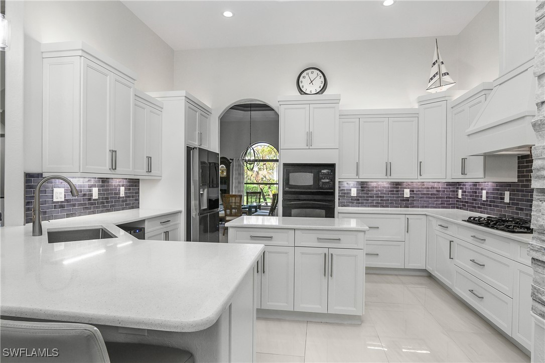 3 Bed Pool Home for Sale in Veridian, photo 6