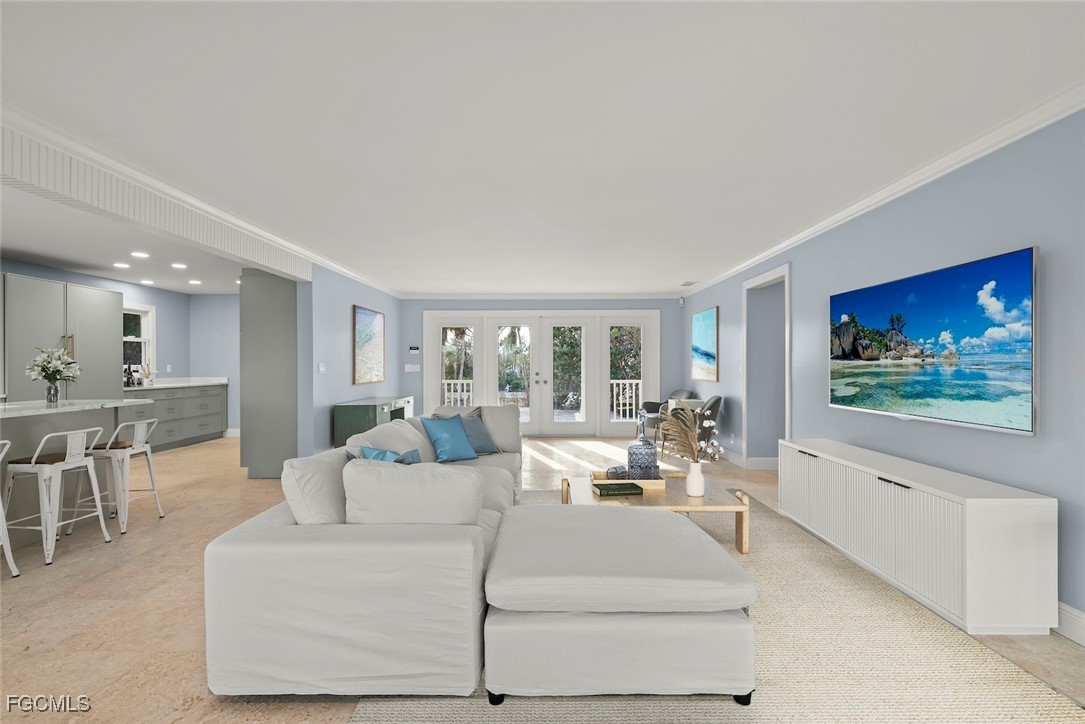 3 Bed Pool Home for Sale in Metes And Bounds, photo 6