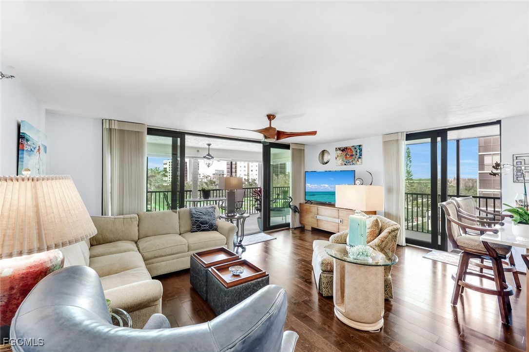 2 Bed Waterfront Home for Sale in Bay Harbor Club Condo, photo 6