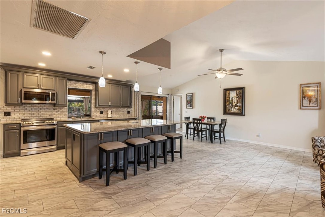 3 Bed Pool Home for Sale in Cape Coral, photo 6