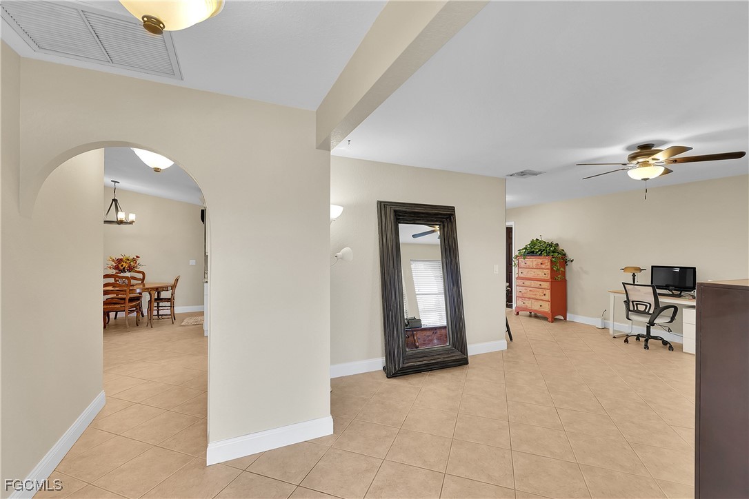 3 Bed SingleFamilyResidence for Sale in Cape Coral, photo 6