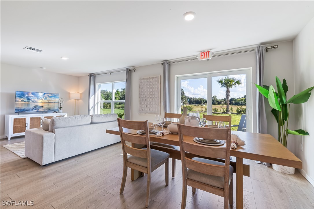 4 Bed SingleFamilyResidence for Sale in Cape Coral, photo 6