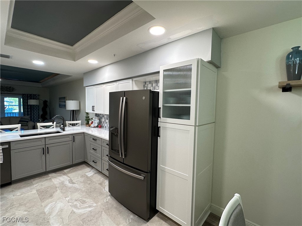 2 Bed Waterfront Home for Sale in Cape Coral, photo 6