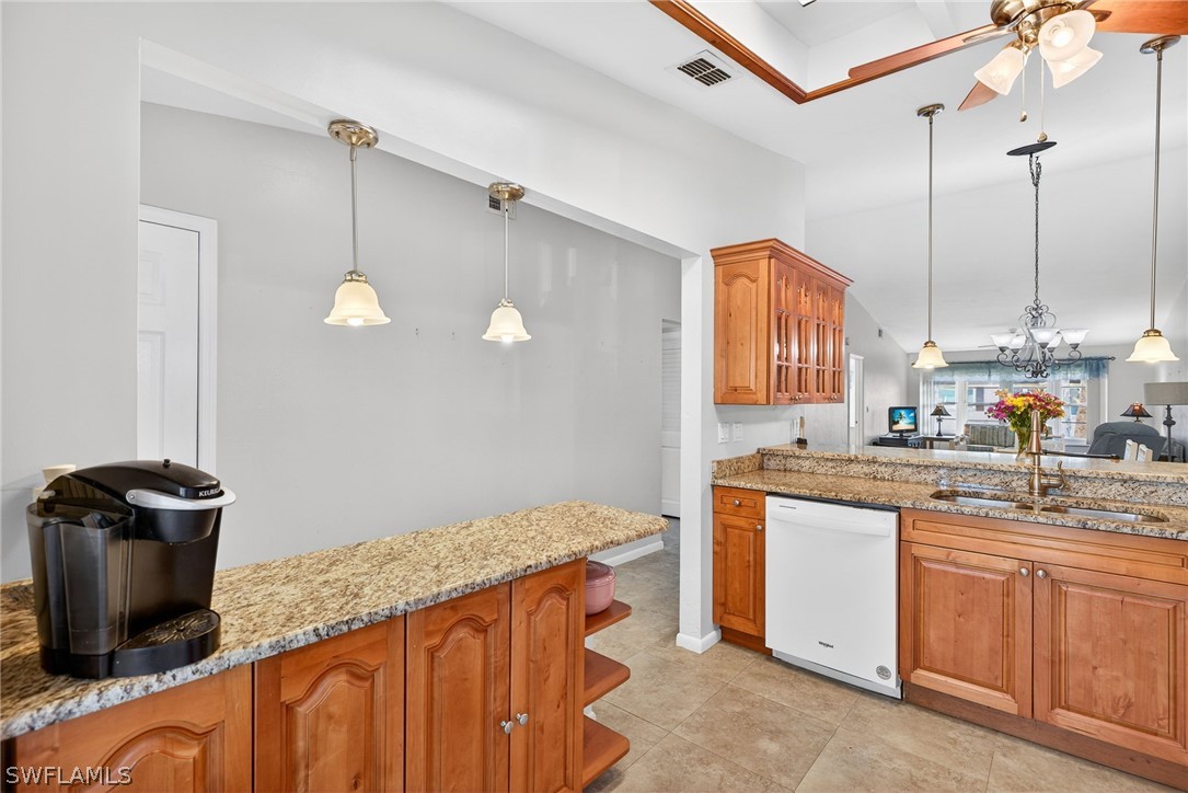 2 Bed Condominium for Sale in Winterpark, photo 6