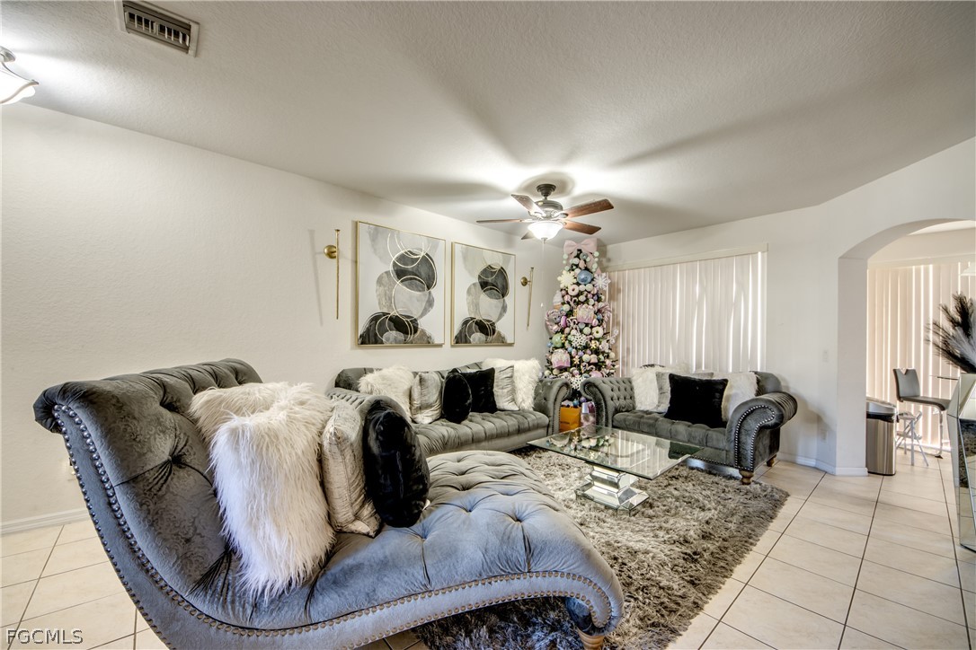 3 Bed Townhouse for Sale in Colonnade At Forum, photo 6