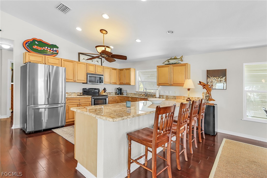 3 Bed Waterfront Home for Sale in Sandy Shoals, photo 6