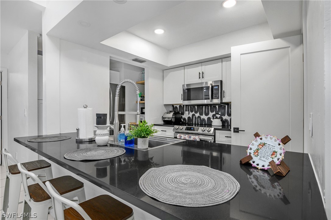 3 Bed Townhouse for Sale in Timberwood Village, photo 6