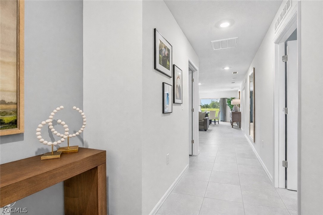 4 Bed SingleFamilyResidence for Sale in Labelle Acres, photo 6