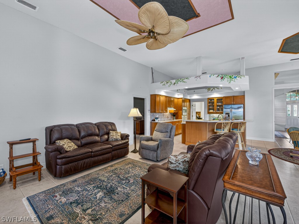 4 Bed Pool Home for Sale in The Strand, photo 6