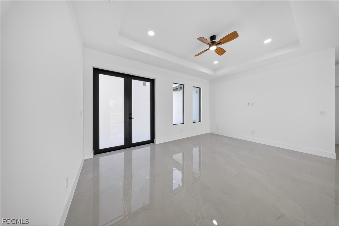 3 Bed SingleFamilyResidence for Sale in Lehigh Acres, photo 6