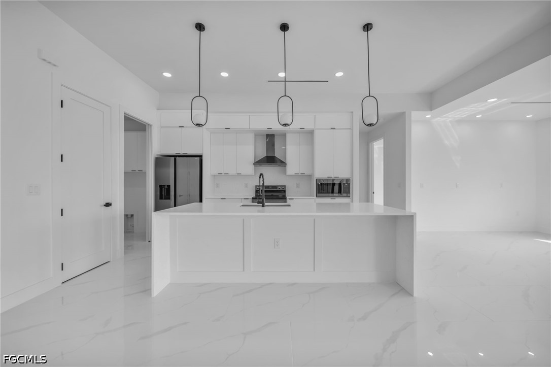 3 Bed SingleFamilyResidence for Sale in Lehigh Acres, photo 6