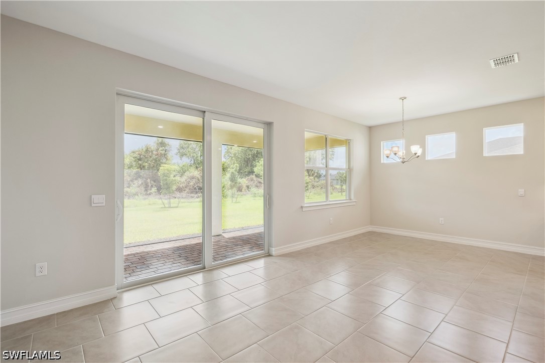 4 Bed Waterfront Home for Sale in Coral Bay, photo 6