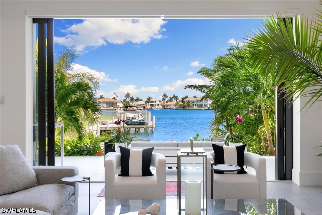 5 Bed Pool Home for Sale in Marco Island, photo 6