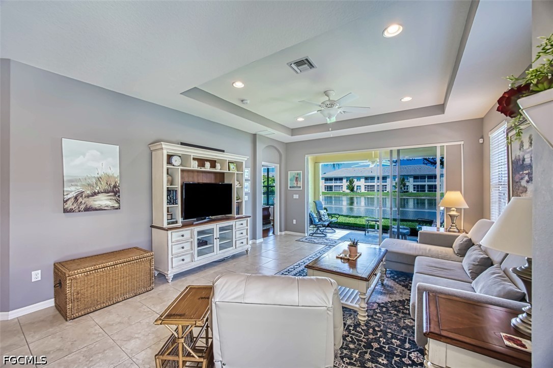 2 Bed Waterfront Home for Sale in Fort Myers, photo 6
