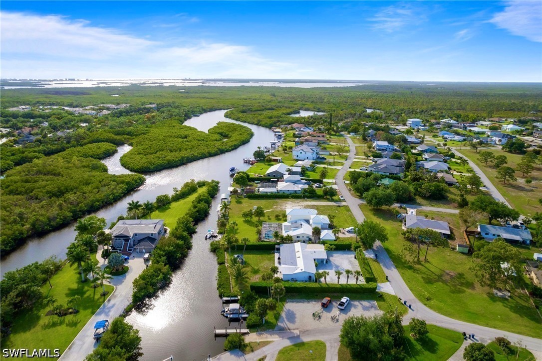 2 Bed SingleFamilyResidence for Sale in Estero, photo 6