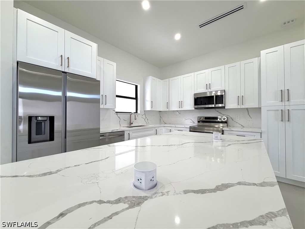 4 Bed SingleFamilyResidence for Sale in Naples, photo 6