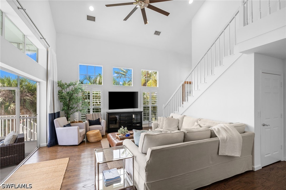 4 Bed Pool Home for Sale in Gulf Harbor, photo 6