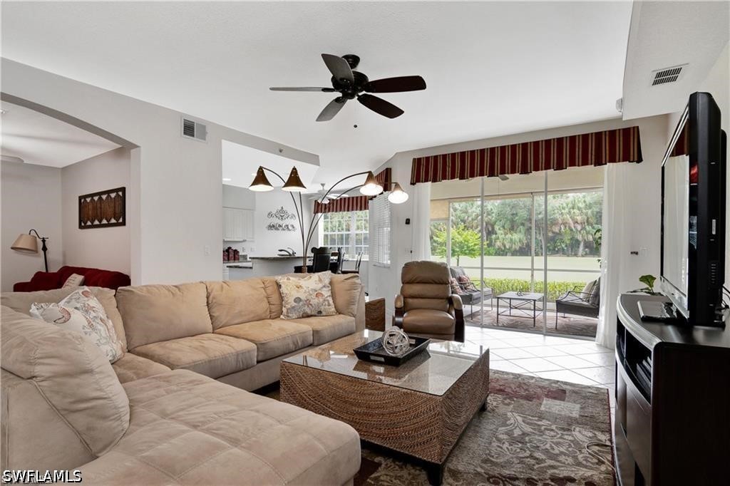 2 Bed Condominium for Sale in Ashton Oaks, photo 6