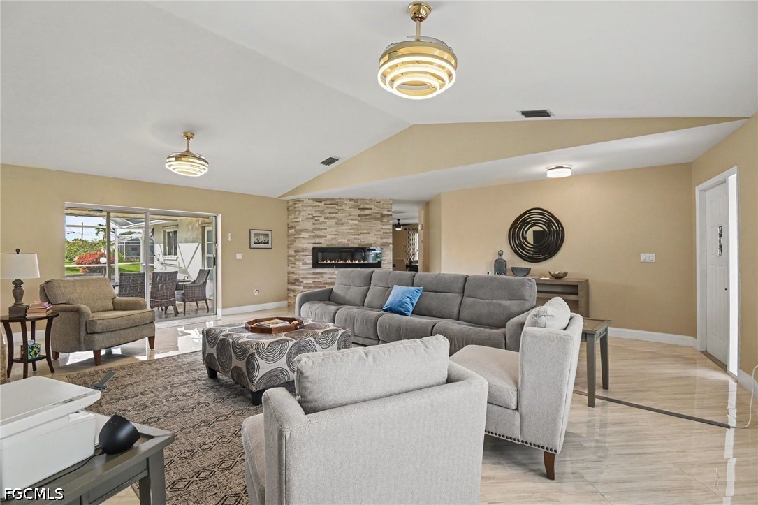 3 Bed Pool Home for Sale in Cape Coral, photo 6