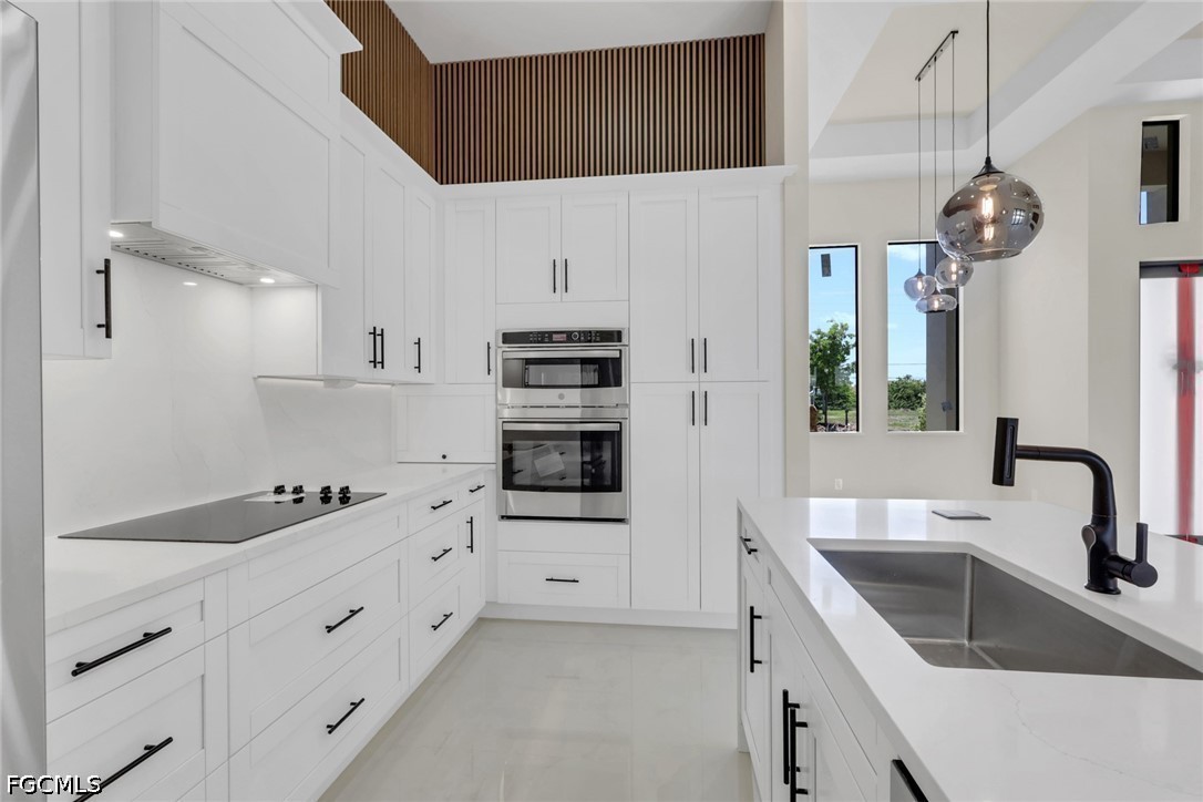 3 Bed Pool Home for Sale in Cape Coral, photo 6