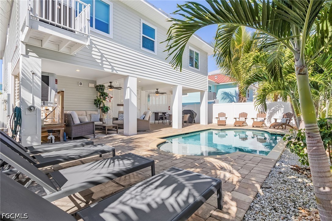 3 Bed Pool Home for Sale in Watson W W, photo 6