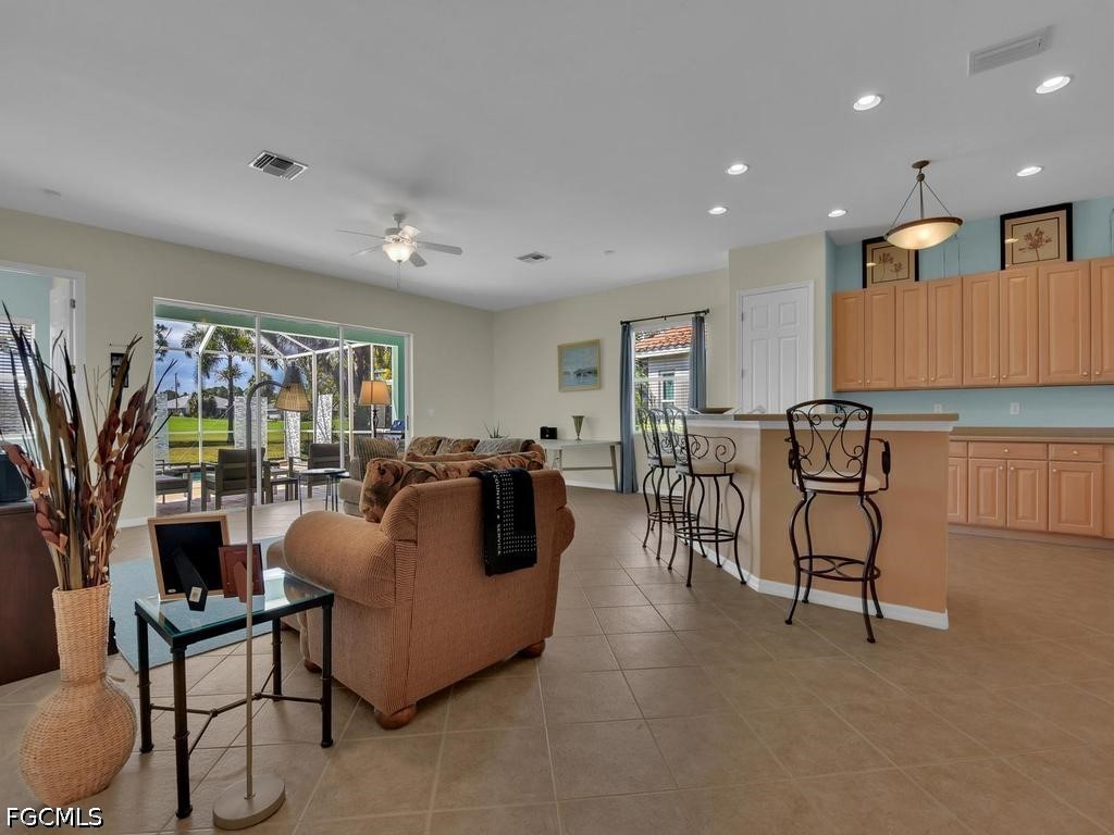 4 Bed Pool Home for Sale in Westminster, photo 6