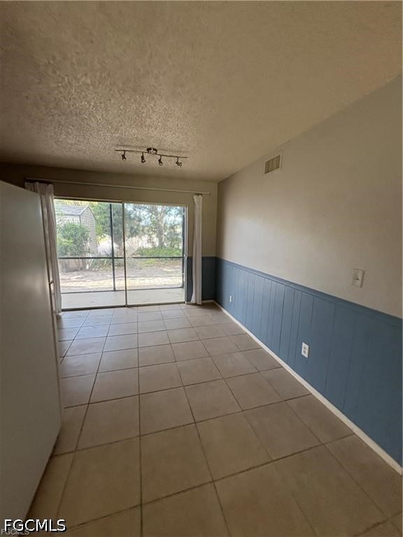 2 Bed Condominium for Sale in Fort Myers, photo 6