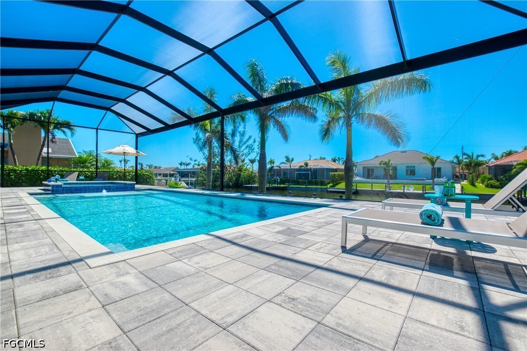 3 Bed Pool Home for Sale in Cape Coral, photo 6