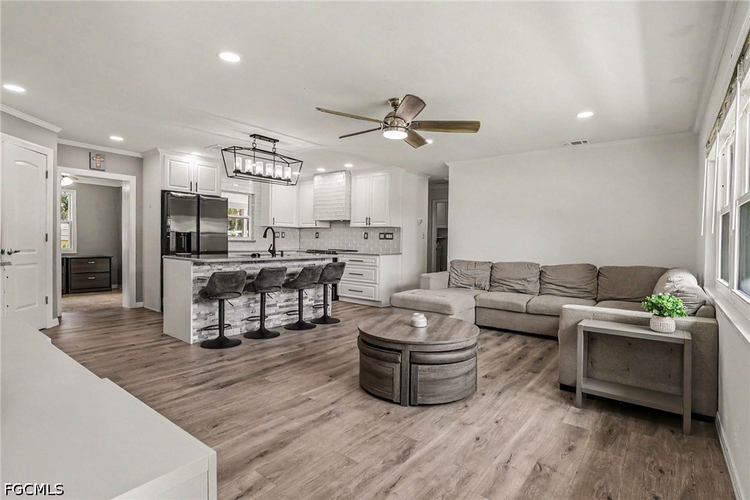 3 Bed SingleFamilyResidence for Sale in Clewiston, photo 6