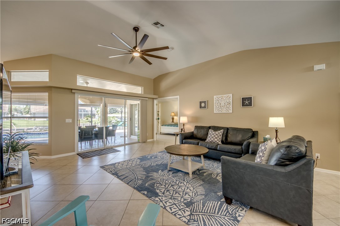 3 Bed Pool Home for Sale in Cape Coral, photo 6