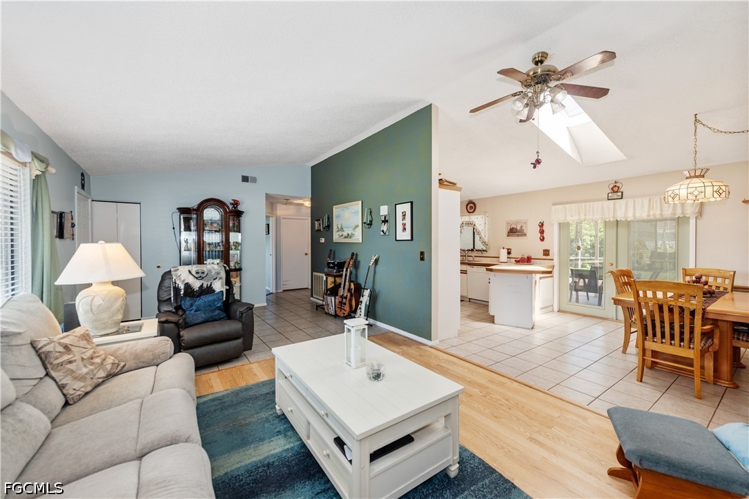 2 Bed Pool Home for Sale in Cape Coral, photo 6