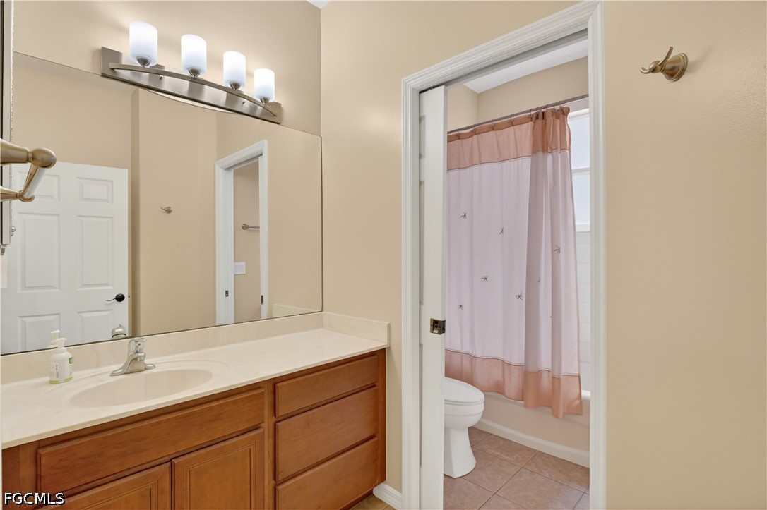 4 Bed SingleFamilyResidence for Sale in Fort Myers, photo 6