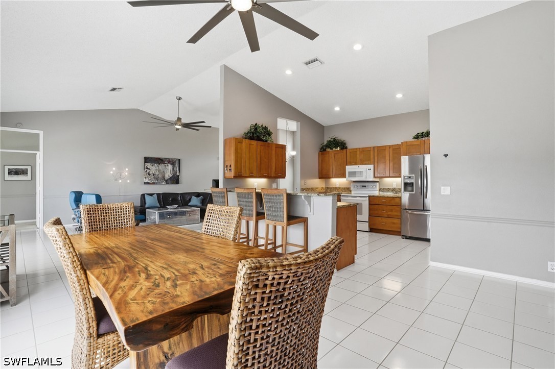 3 Bed SingleFamilyResidence for Sale in Naples, photo 6
