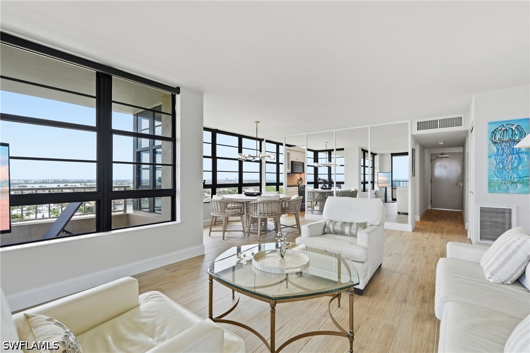 2 Bed Waterfront Home for Sale in Marco Island, photo 6