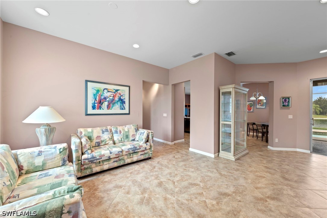 3 Bed Pool Home for Sale in Naples, photo 6