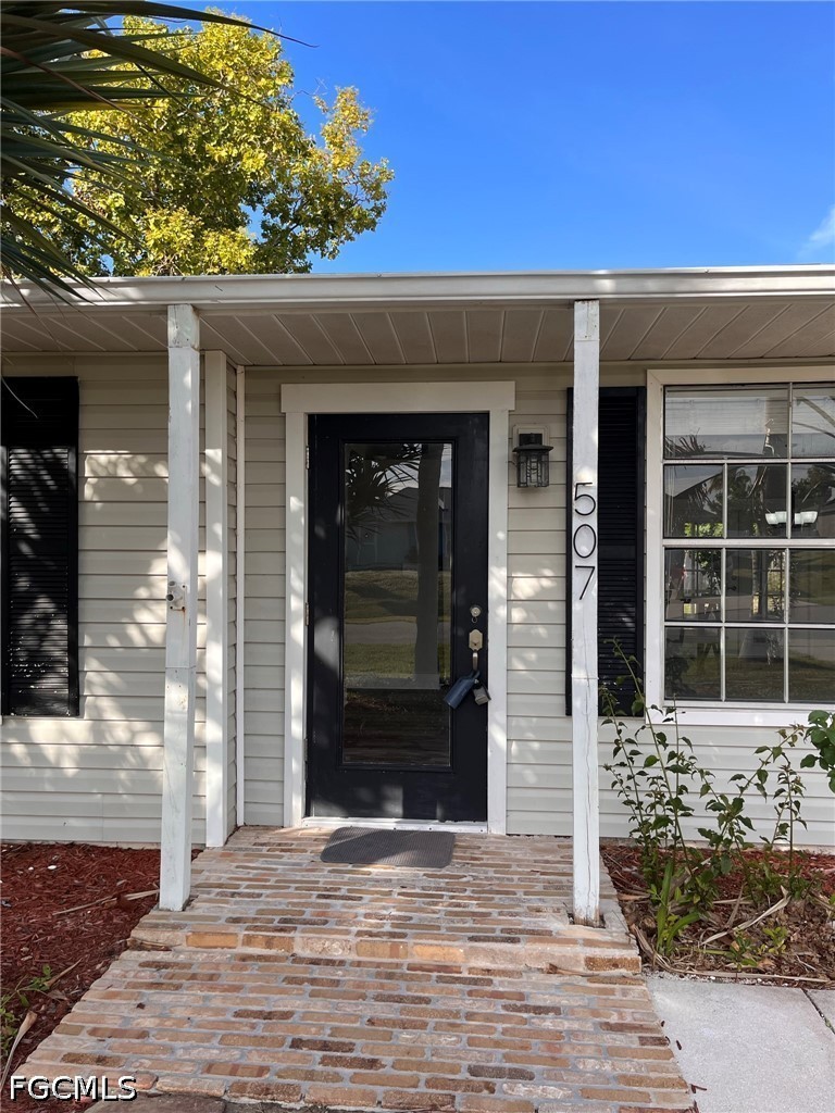 3 Bed SingleFamilyResidence for Sale in Cape Coral, photo 6