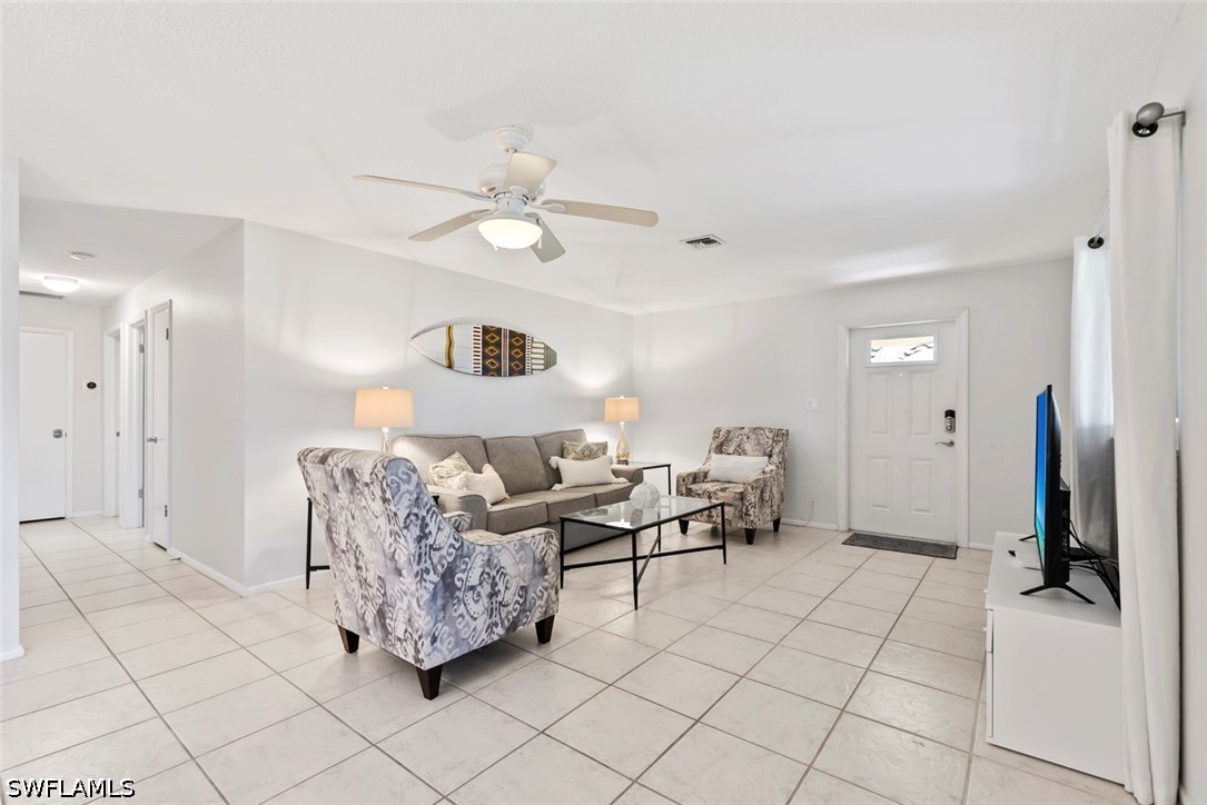 2 Bed Waterfront Home for Sale in Naples, photo 6