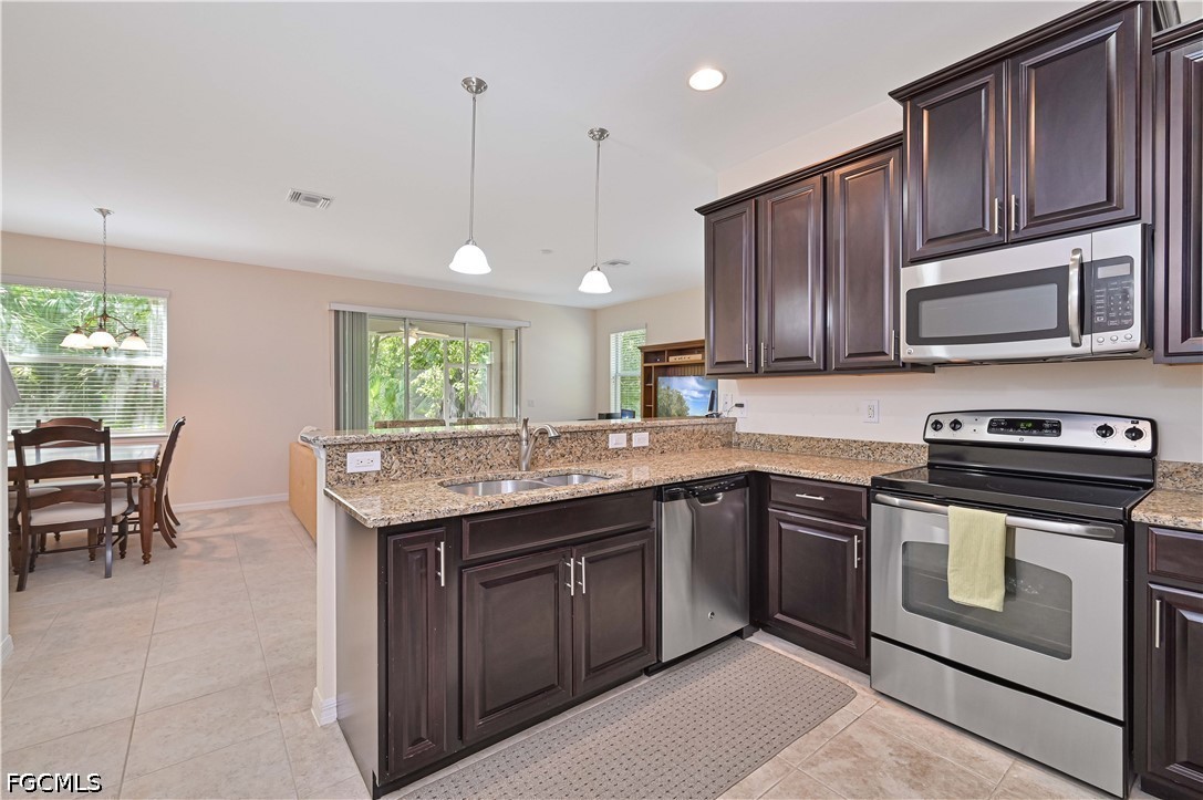 3 Bed Townhouse for Sale in Somerset Townhomes, photo 6