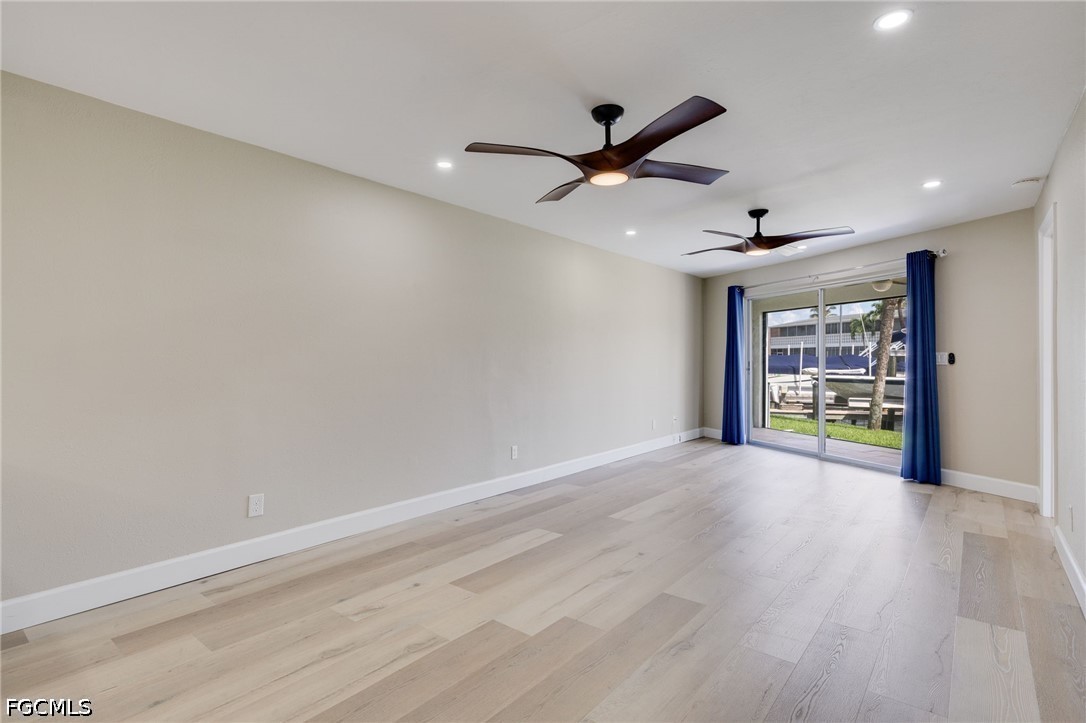 2 Bed Waterfront Home for Sale in Cape Coral, photo 6