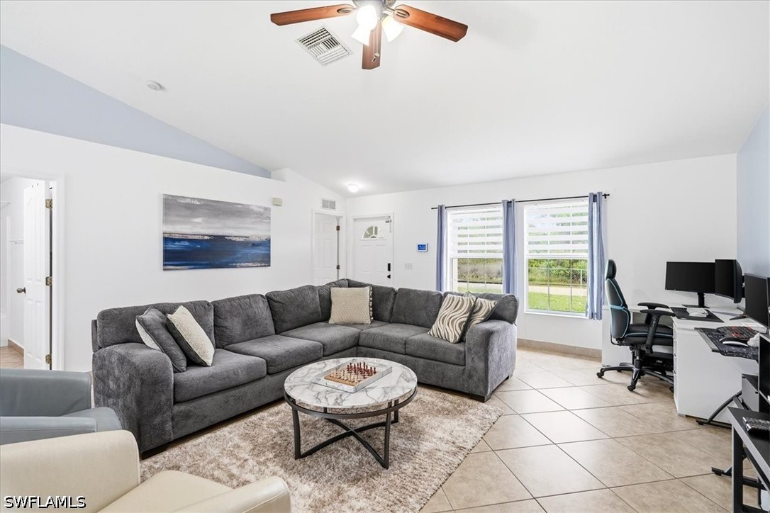 3 Bed SingleFamilyResidence for Sale in Lehigh Acres, photo 6
