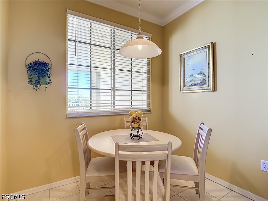 2 Bed Waterfront Home for Sale in Fort Myers, photo 6
