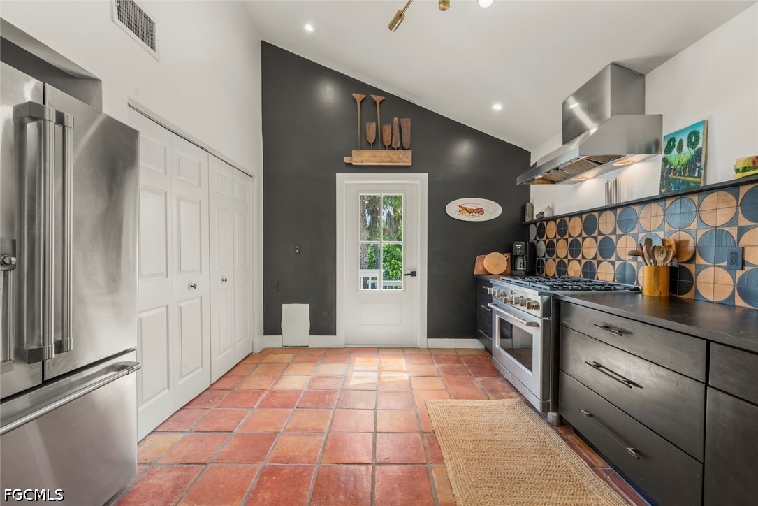3 Bed Pool Home for Sale in Dinkins Bayou, photo 6
