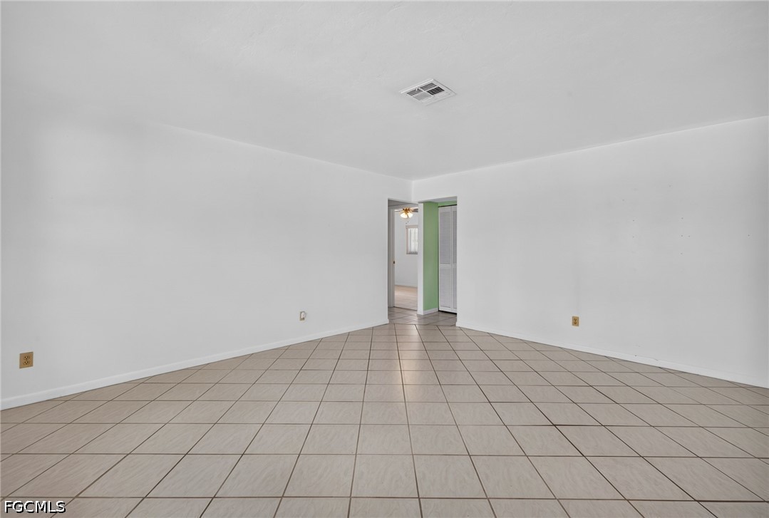 3 Bed Pool Home for Sale in Cape Coral, photo 6