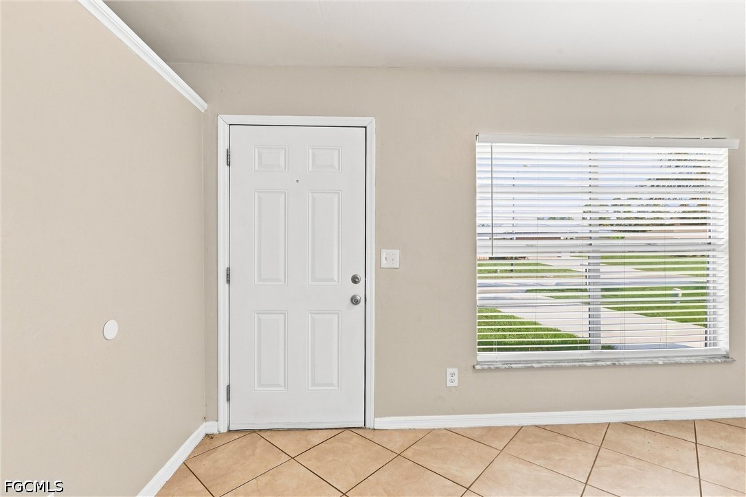 3 Bed SingleFamilyResidence for Sale in San Carlos Park, photo 6