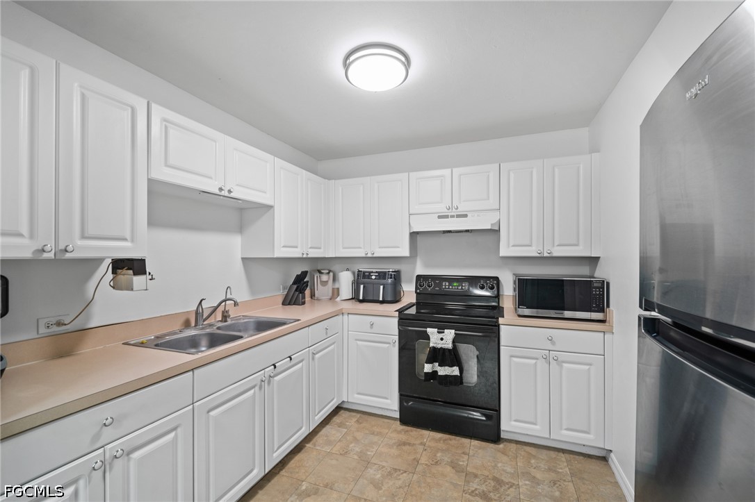 3 Bed SingleFamilyResidence for Sale in Lehigh Acres, photo 6