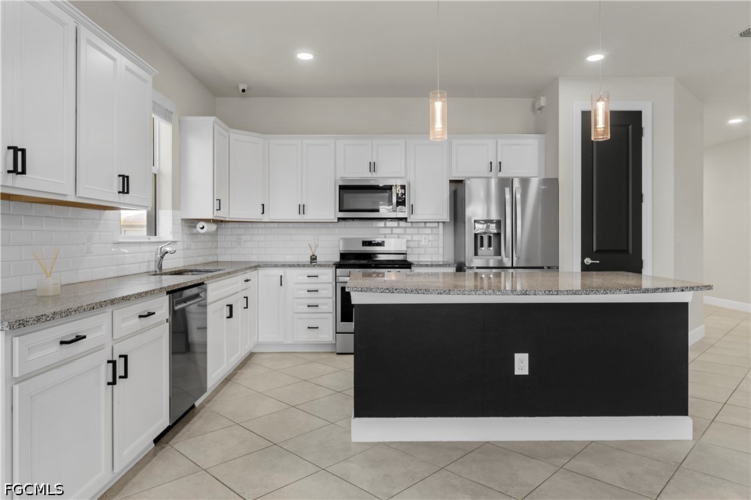 3 Bed Pool Home for Sale in Parkside, photo 6