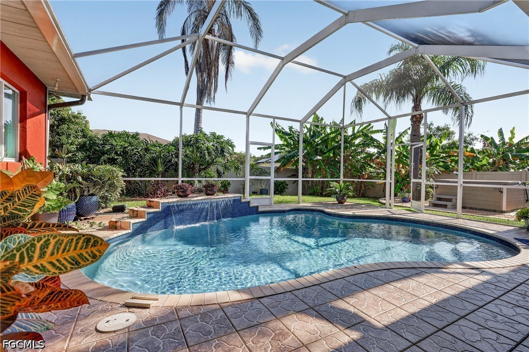 3 Bed Pool Home for Sale in Cape Coral, photo 6