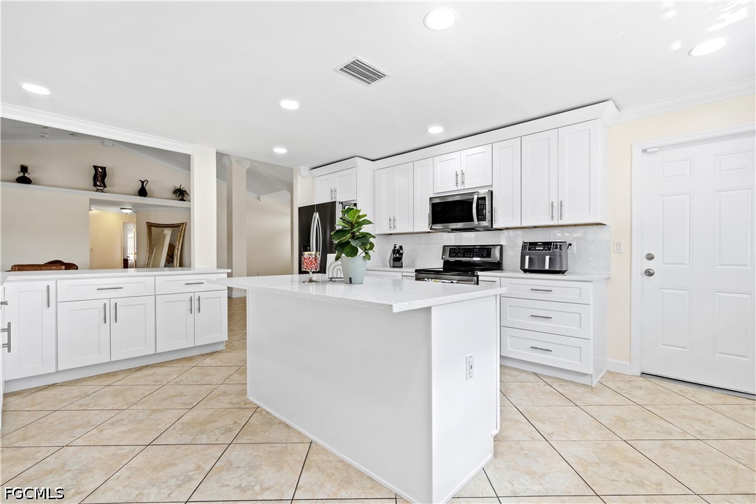4 Bed Pool Home for Sale in Cape Coral, photo 6