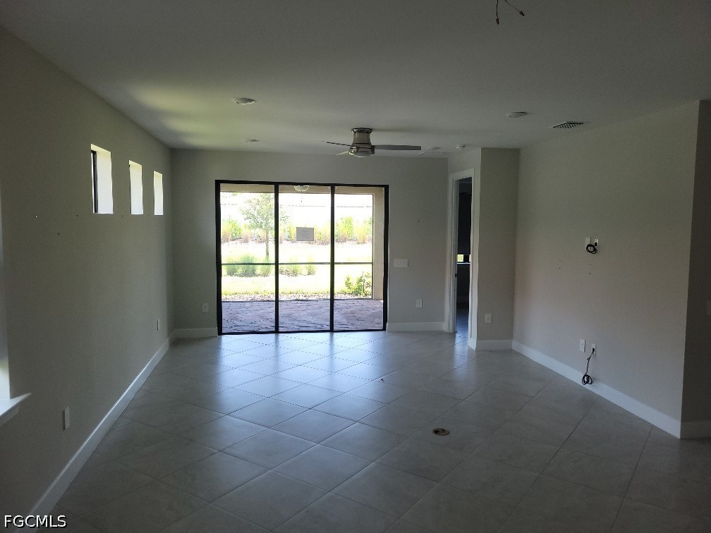 2 Bed Attached for Sale in Esplanade Lake Club, photo 6
