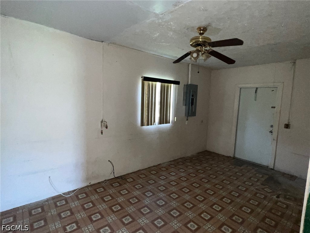 3 Bed SingleFamilyResidence for Sale in Not Applicable, photo 6